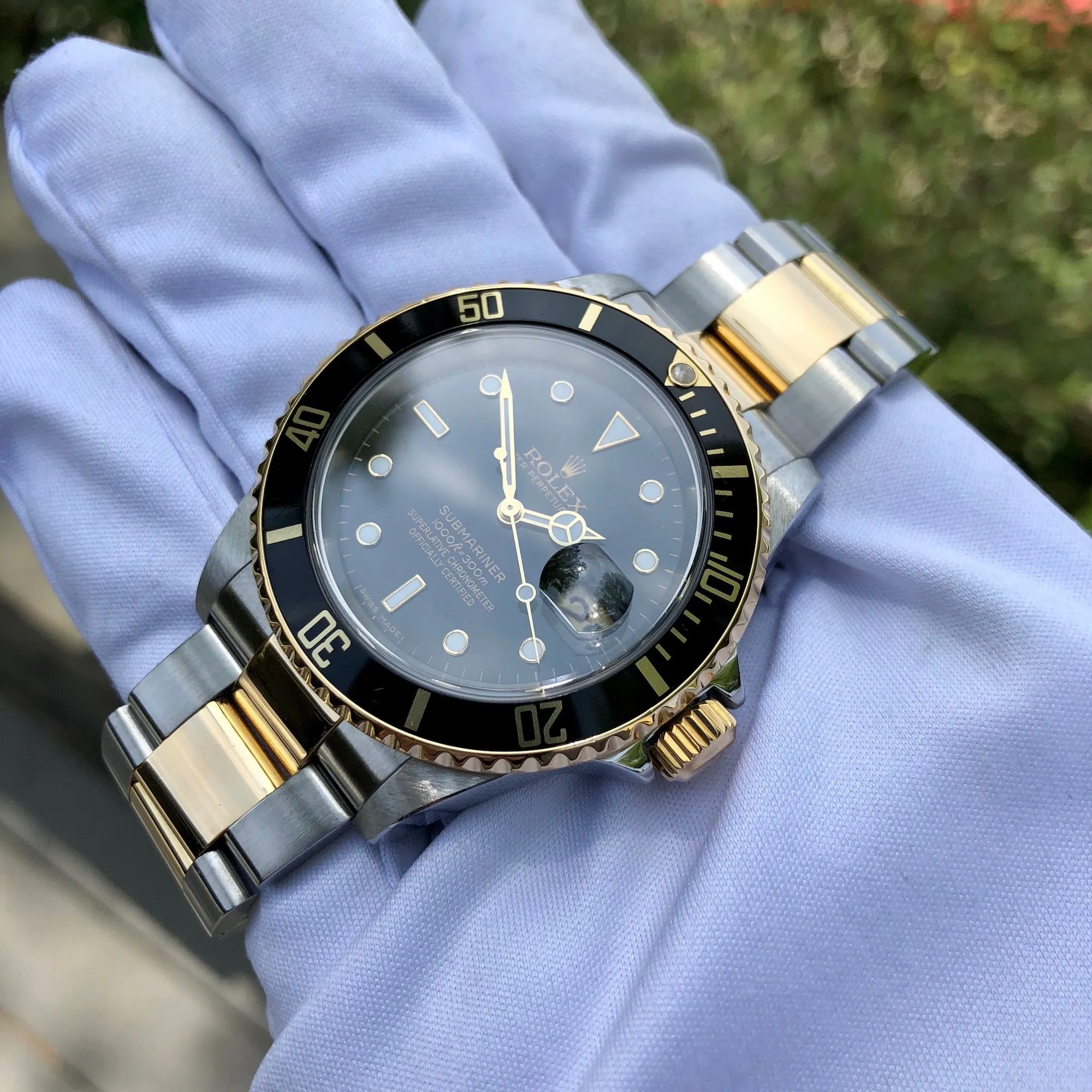 2006 Rolex Submariner 16613 Two Tone Black Steel 18K Gold Wristwatch Box Papers Circa 2005