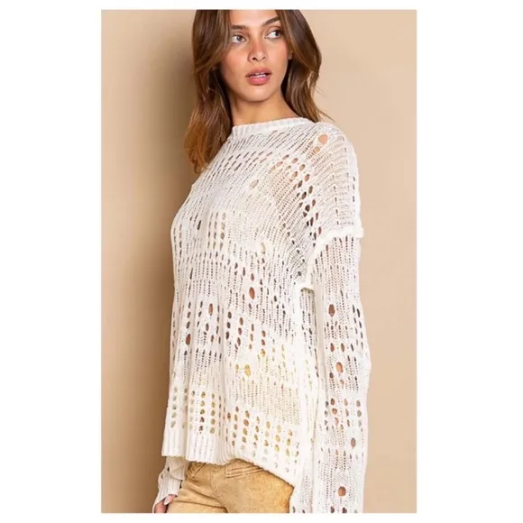(28)New Beautiful POL Crochet Detail Oversized Ivory Lightweight Sweater
