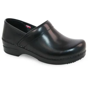 Addison Women's Clog in Black