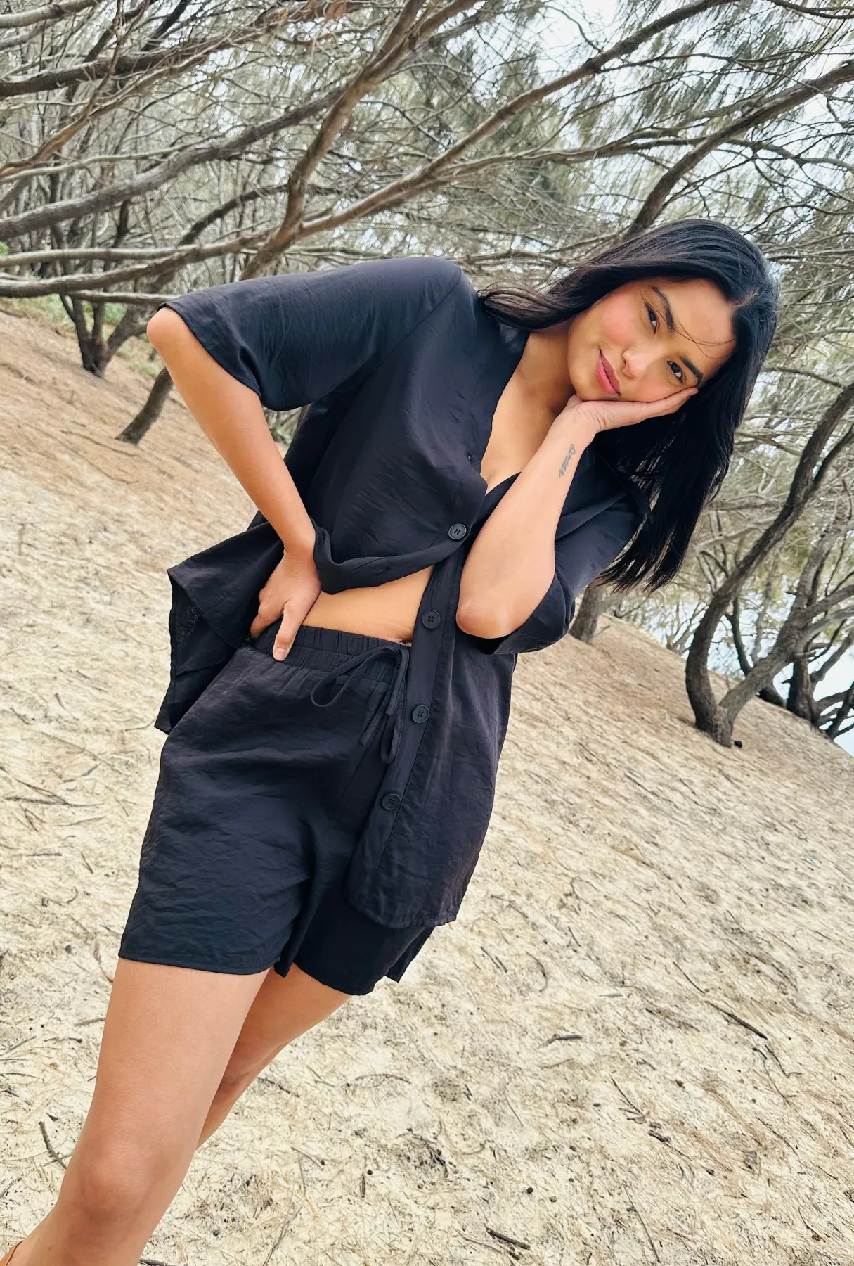 Bring The Glam Short - Onyx