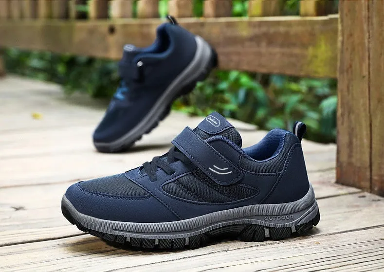 Classic Minimalist Water-Resistant Sneakers for Hiking and Outdoor Activities
