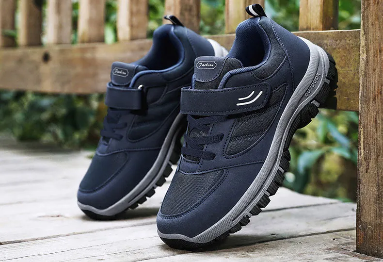 Classic Minimalist Water-Resistant Sneakers for Hiking and Outdoor Activities