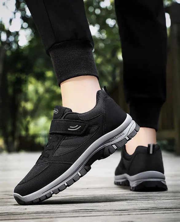 Classic Minimalist Water-Resistant Sneakers for Hiking and Outdoor Activities