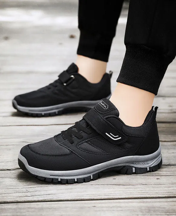 Classic Minimalist Water-Resistant Sneakers for Hiking and Outdoor Activities