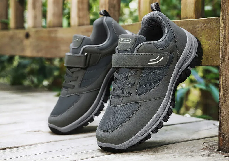 Classic Minimalist Water-Resistant Sneakers for Hiking and Outdoor Activities