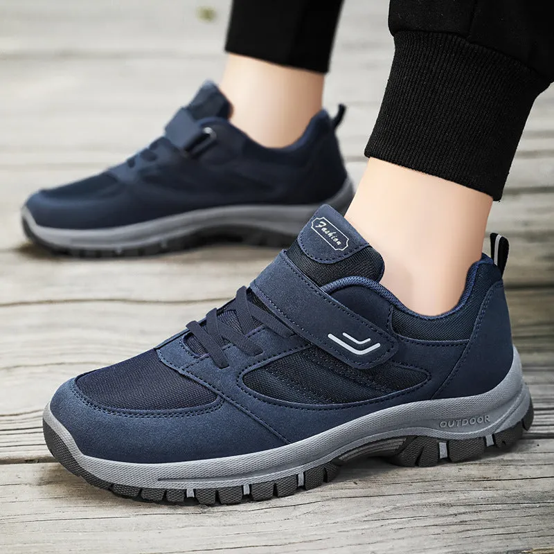 Classic Minimalist Water-Resistant Sneakers for Hiking and Outdoor Activities