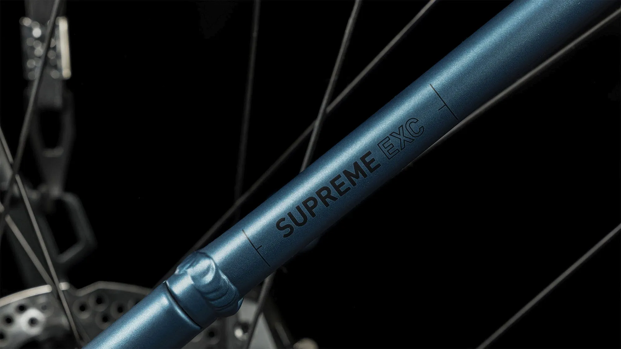 CUBE SUPREME HYBRID EXC 500 BLUE/BLACK