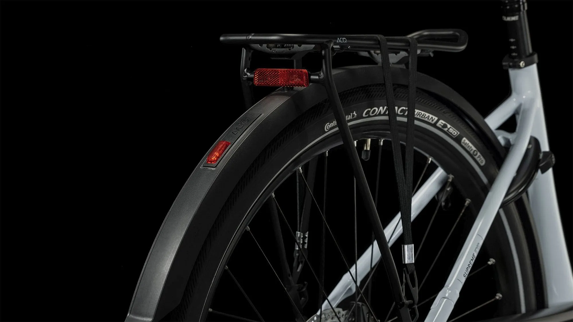 CUBE SUPREME HYBRID EXC 500 FLASHWITE/BLACK