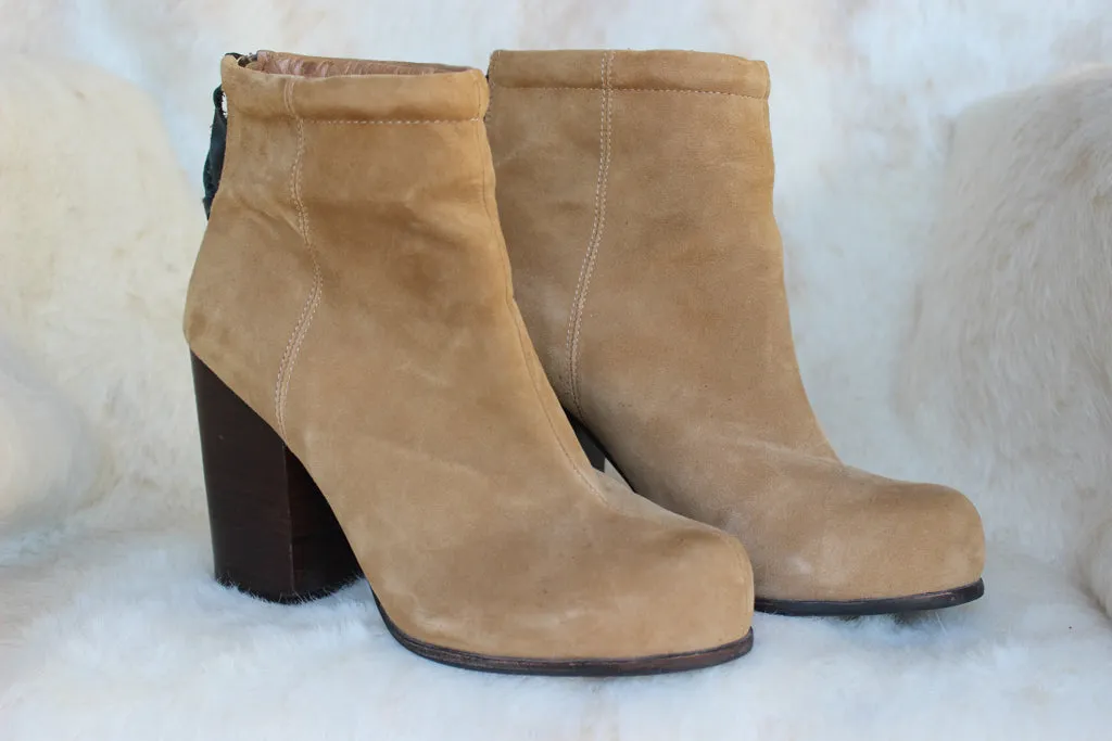 Jeffrey Campbell "Rumble" Boots in Tan - Size 9