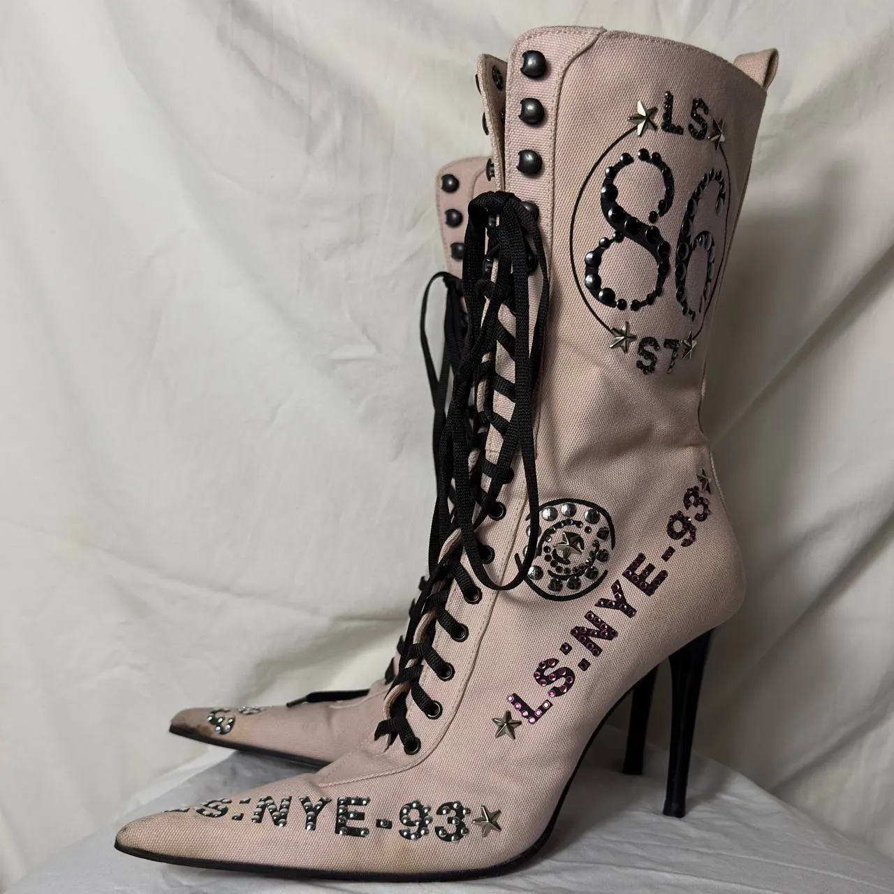 Le Silla Vintage Lace Up Sporty Heels
