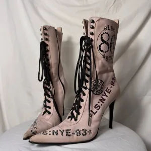Le Silla Vintage Lace Up Sporty Heels