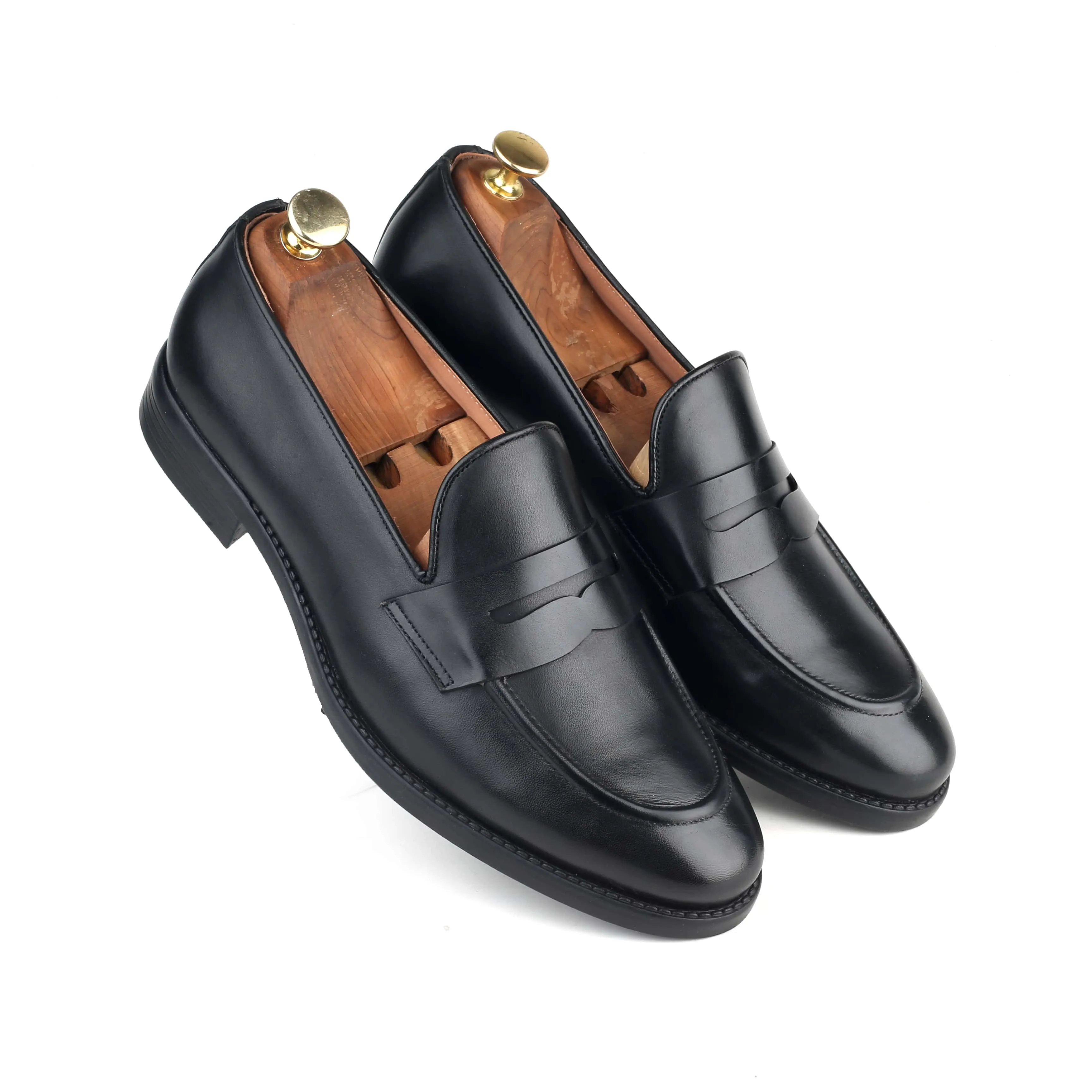 Loake The Black Slip-on