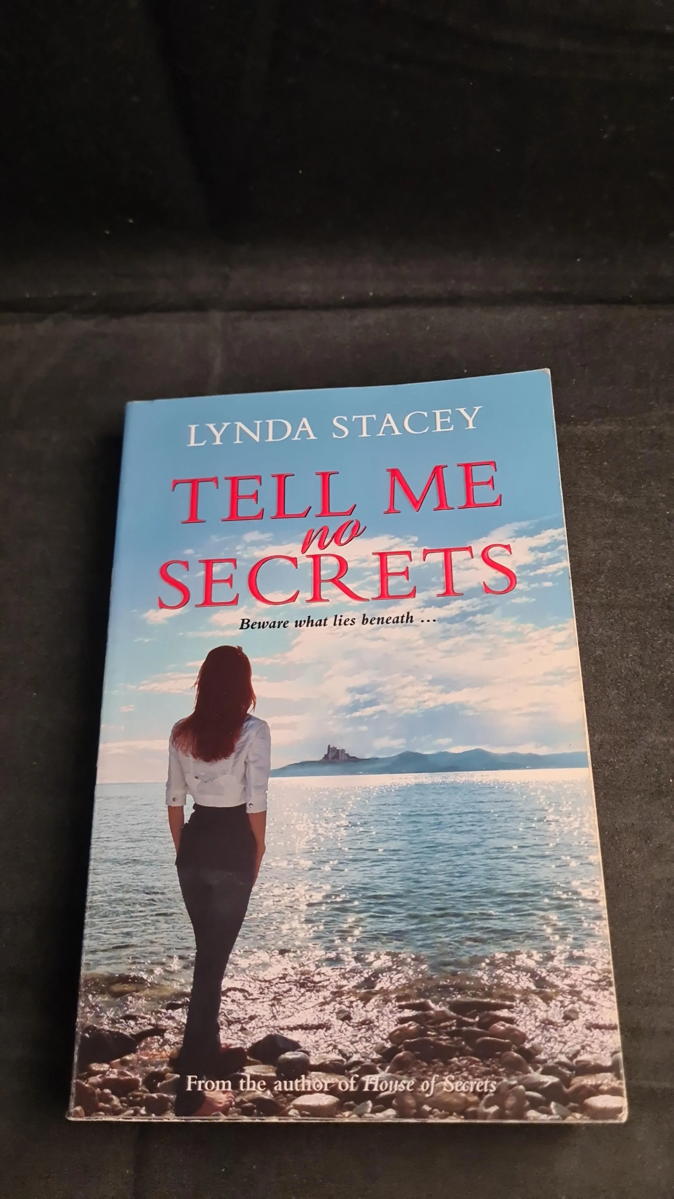 Lynda Stacey - Tell Me No Secrets, Choc Lit Limited, 2018, Paperbacks