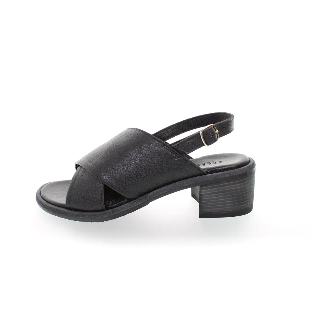 MAIORCA BLACK HEEL