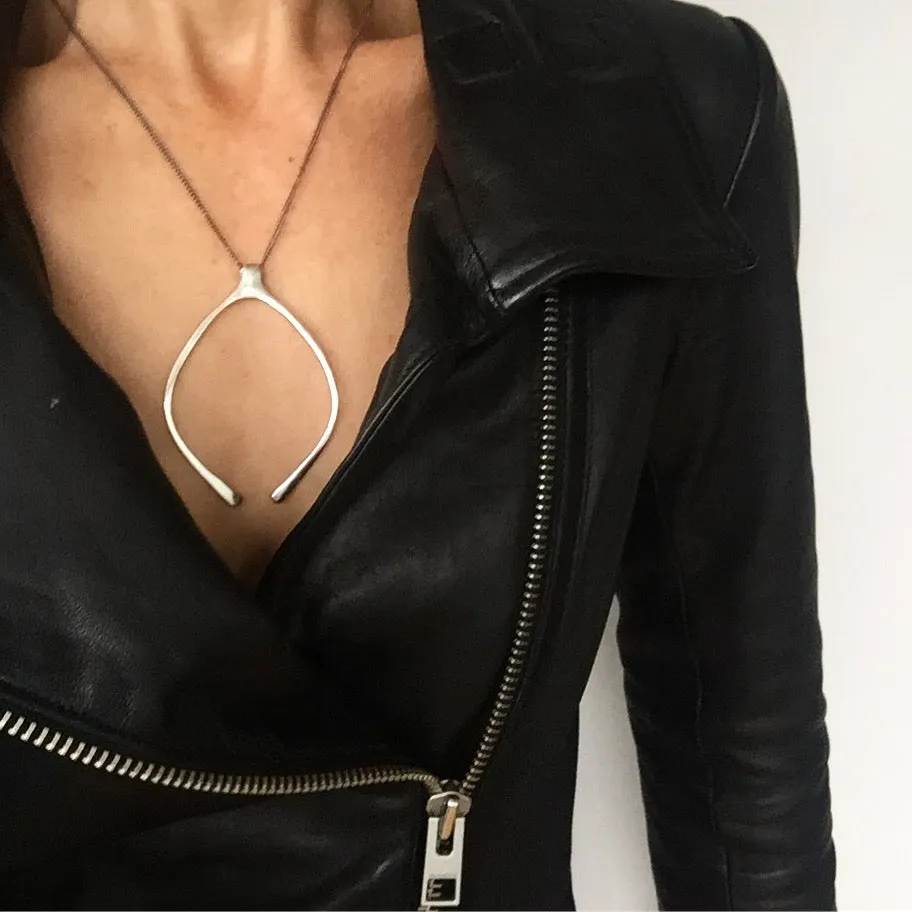 Modern Wishbone - Bronze