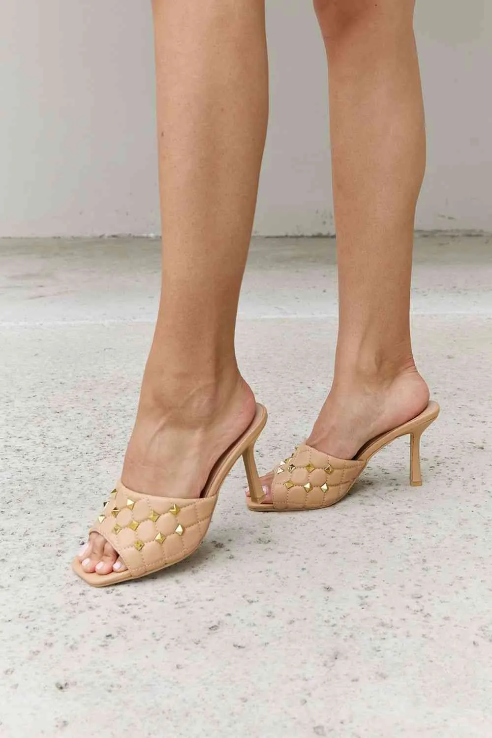 Mule Heels in Nude