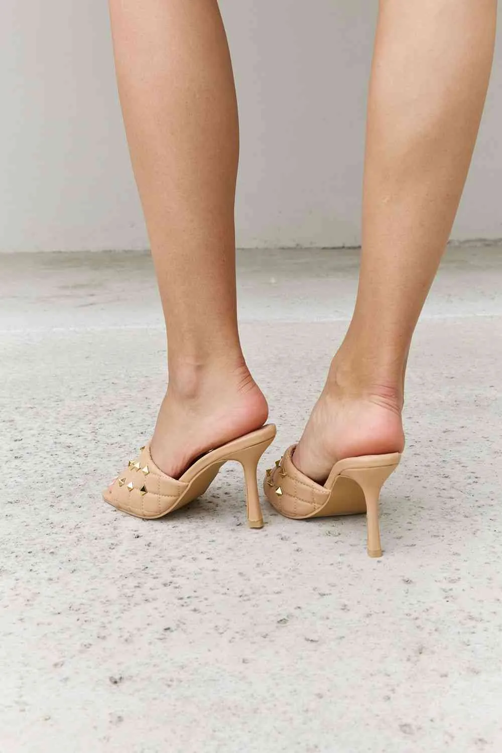 Mule Heels in Nude