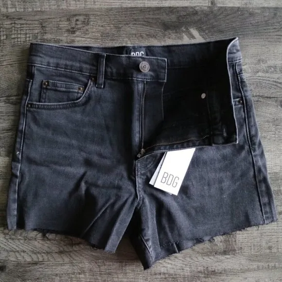 NWT Urban Outfitters BDG Black Shorts Size 25 A Line Denim