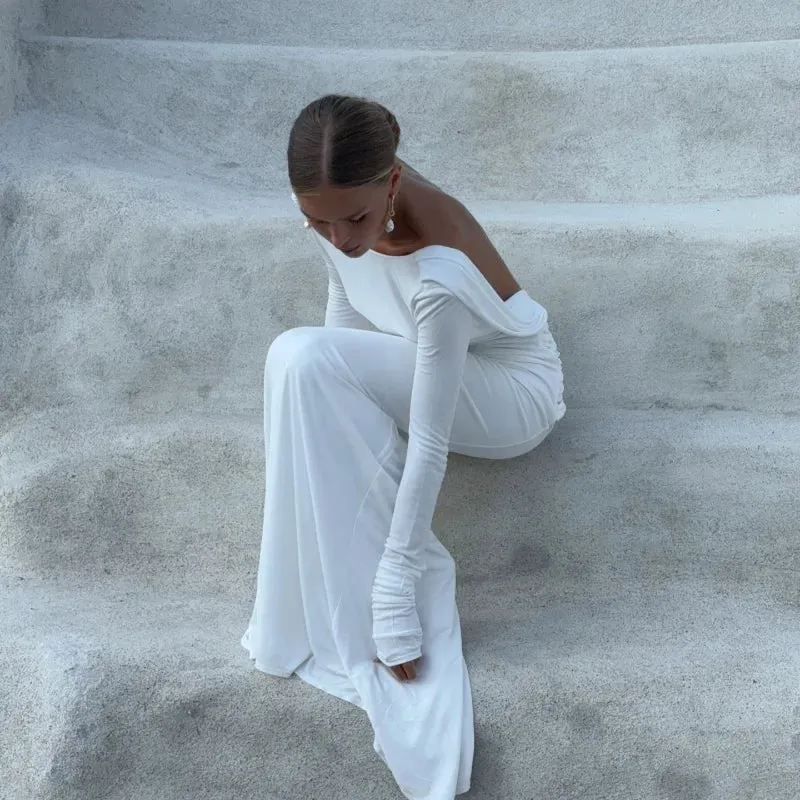 Obsidian Phoenix Backless White Long Sleeve Dress - Slim Fit, Pleated Elegant Design, Round Neck Evening Gown