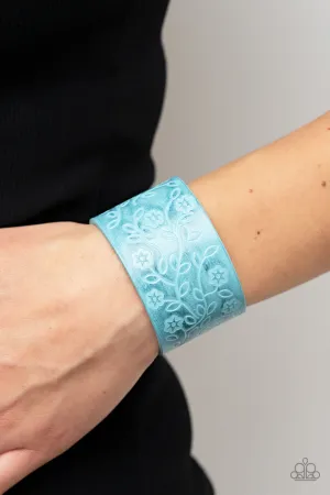 Paparazzi -Rosy Wrap Up - Blue Snap Bracelet