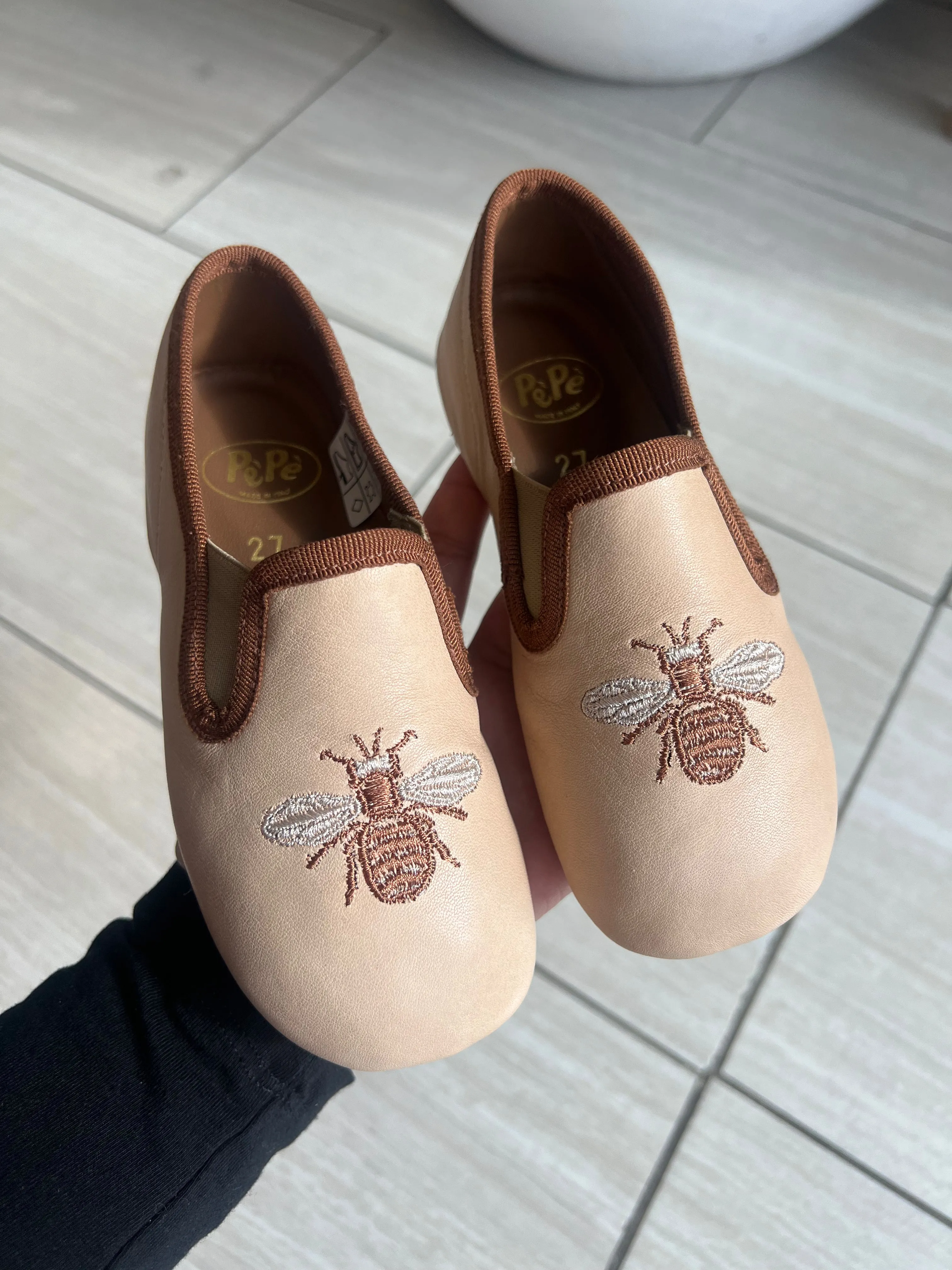 Pepe Beige Bee Embroidered Slipper Loafer
