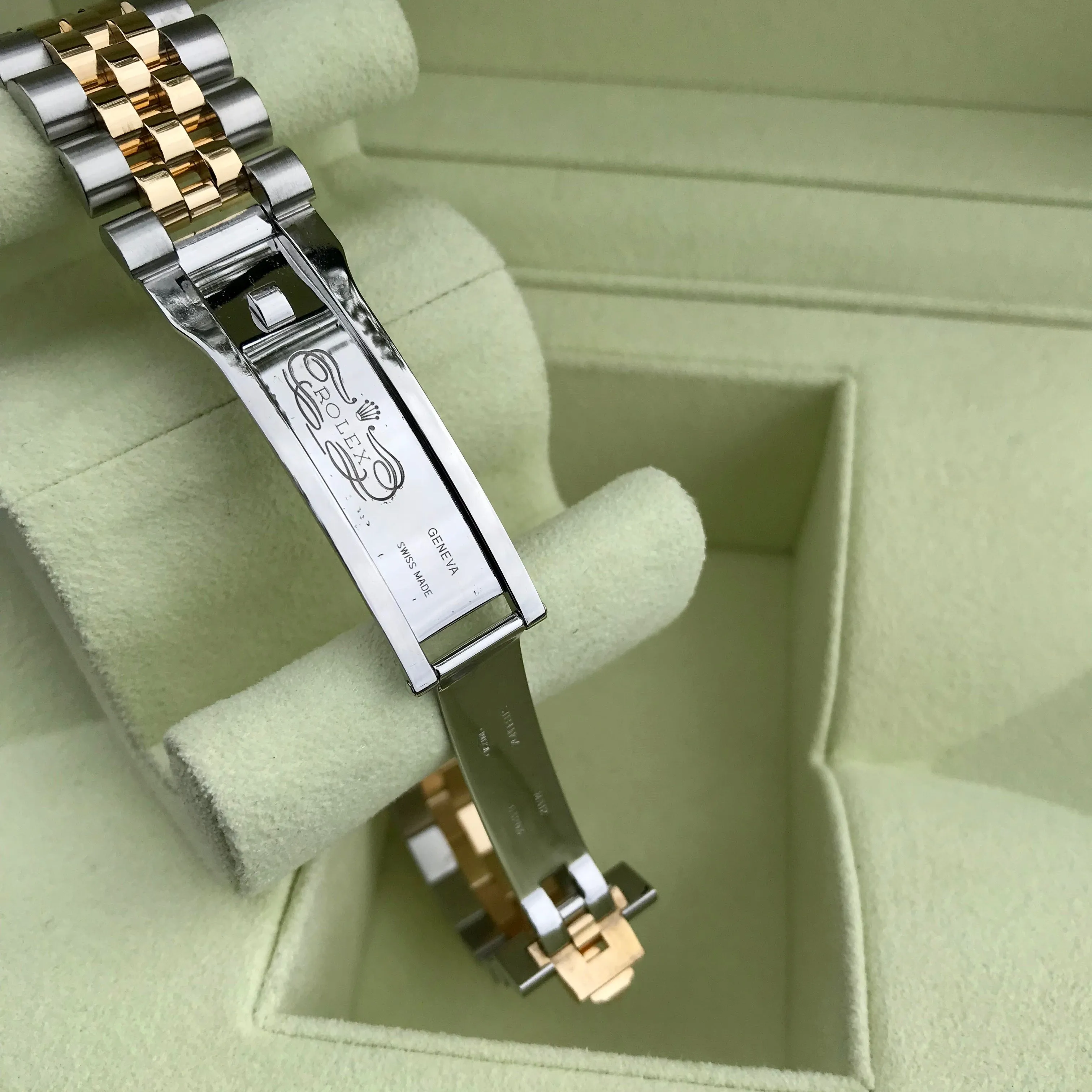 Rolex Datejust 116233 Two Tone Steel Gold Roman MOP Automatic Wristwatch