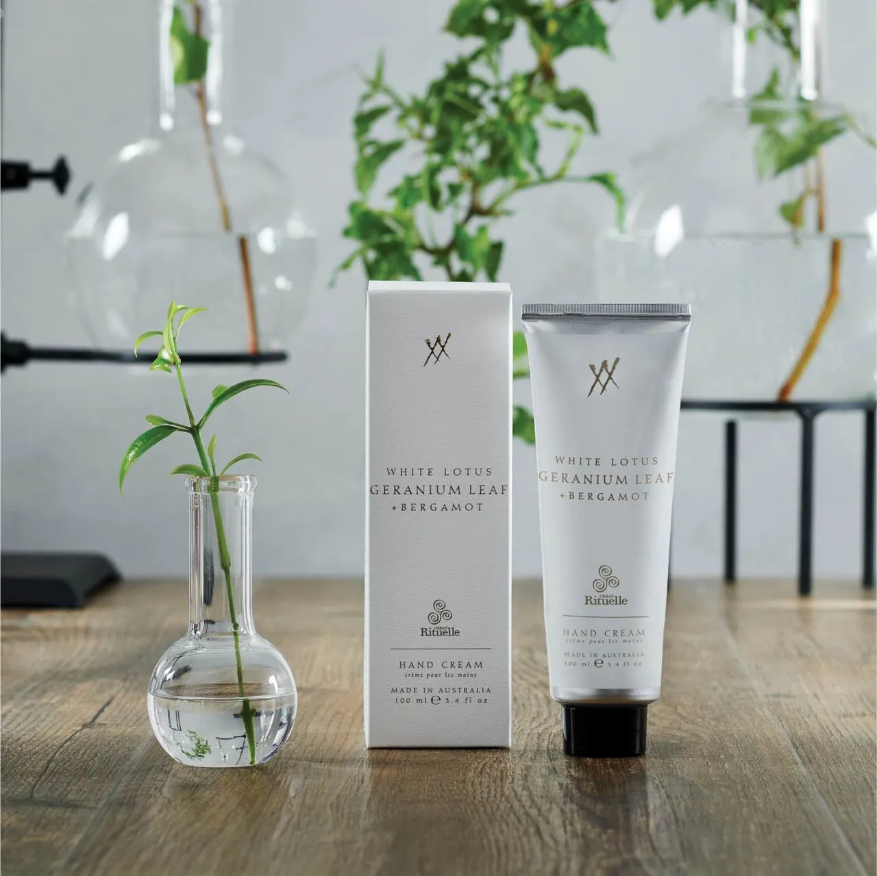 Urban Rituelle Alchemy White Lotus, Geranium Leaf & Bergamot Hand Cream